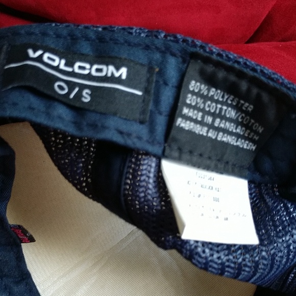 Volcom Snapback Hat - Picture 3 of 4